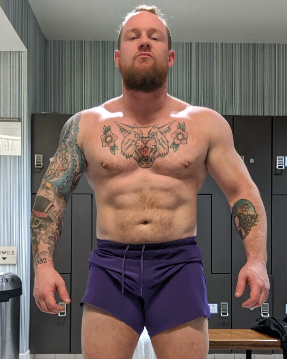 MacBombPro's tweet image. #ThiccFlair ready for another WrestlePro Gold Championship Title reign.