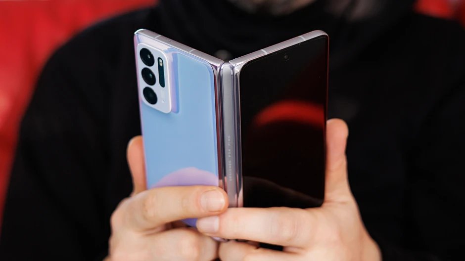 techcityrepair's tweet photo. Can a foldable replace both my phone and tablet?
Foldable phones have come a long way since their initial introduction to the world. 
Read more - https://t.co/Ia7oXhO9oS
#iphonerepair #phonerepair https://t.co/hcsKyGBmR1