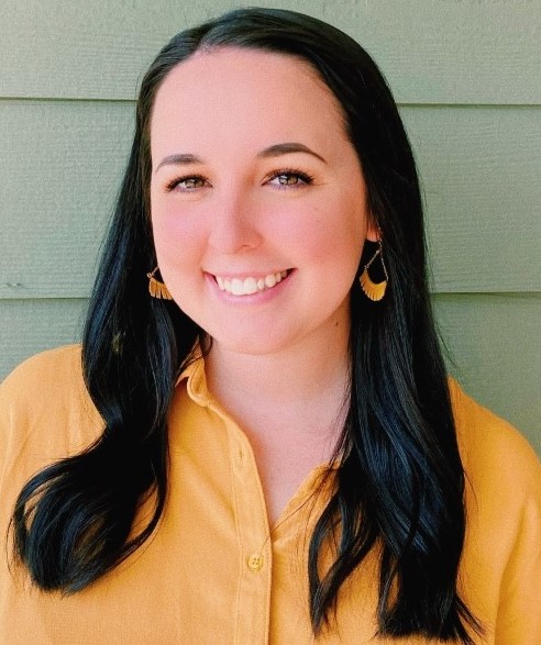 ceppbcoe's tweet photo. Congratulations Emily Rensel, winner of the Outstanding Student Teaching Award for Middle Grades Education! Way to go Emily! @bagwellcollege #BagwellGrad https://t.co/uQRK17RcxW