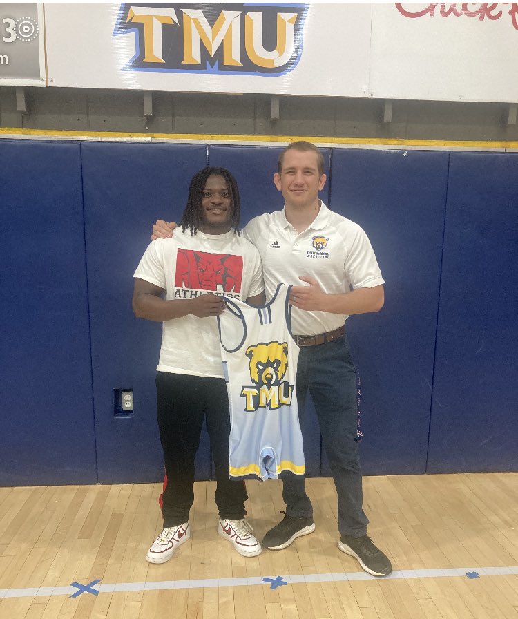 GHS_RIVERA's tweet photo. Congrats to our very own Damarrie Hayes, he has been offered and will be signing his LOI within the next day or so.  He has come a long way and will def.  jump levels quickly!  One of the best Young men walking on Campus.  They are getting an absolute Great Student-Stud Athlete! https://t.co/QSTvYvEjYQ