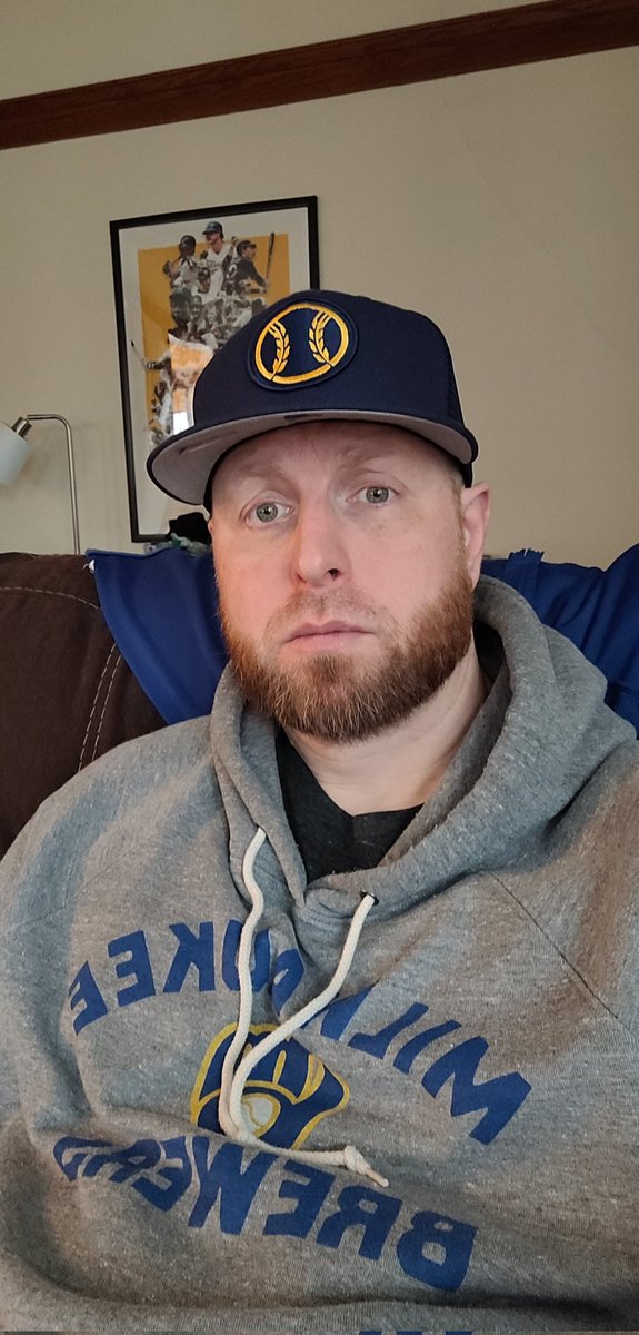 mzylka77's tweet photo. Flight delayed on @SouthwestAir but still coming to support my Crew in the #ATL #Brewers #DingDingDing #RingThatBell #SeeYaSaturday #ThisIsMyCrew https://t.co/Fd4igffZz5