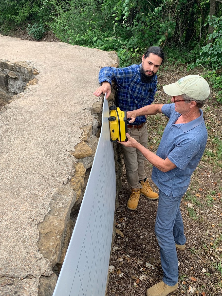 utsa_ccs's tweet photo. The science of #WorldHeritage: @UTSA researchers test #GroundPenetratingRadar at #MissionEspada ahead of our work at #MesaVerdeNationalPark. 

Thank you @MissionsNPS.

Cc: @UTSASciences, @NatlParkService, @UTSAResearch, @utsa_ceid, @UNESCO, @unescowhc https://t.co/YnnWHmXB0k