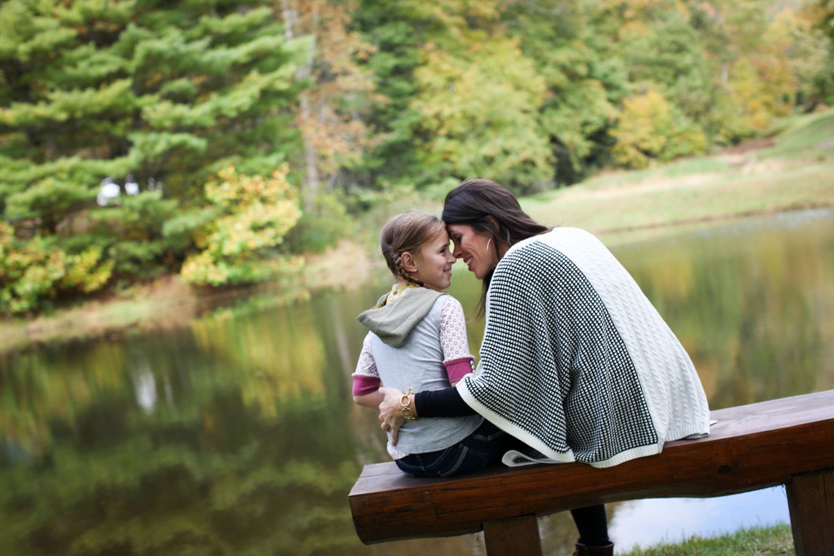 FoscoeR's tweet photo. 💕 To the world you might just be one person, but to one person you might just be the world! Wishing each of you a Happy Mother's Day! 💕
#FoscoeRentals #Echota #EchotaOnTheRidge #Chalakee #HighCountry #WeekendGetaway #MothersDay https://t.co/4RZZhFwKJT