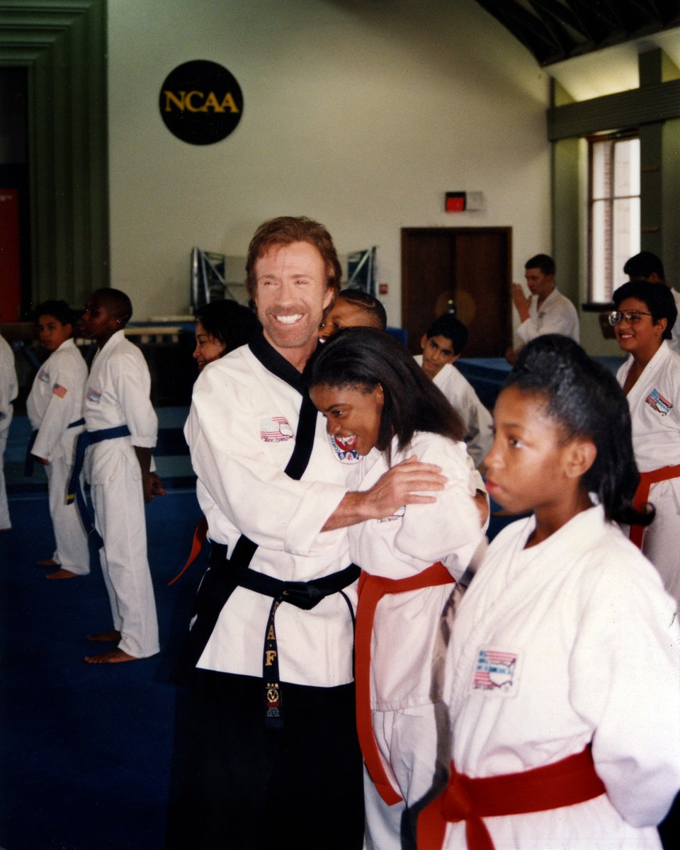 KICKSTART_KIDS's tweet photo. "A lot of times people look at the negative side of what they feel they can't do. I always look on the positive side of what I can do.” - Chuck Norris #FlashbackFriday 🥋👊 https://t.co/oEFptpeW95