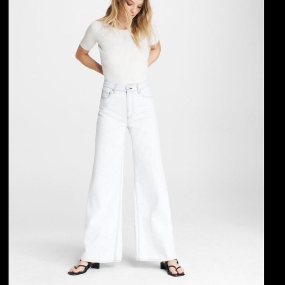 Renee2261365098's tweet photo. So good I had to share! Check out all the items I'm loving on @Poshmarkapp from @bazar_barbara #poshmark #fashion #style #shopmycloset #ragbone #zara #blueasphalt: https://t.co/s00BFSfoKV https://t.co/XvlKN3jALa