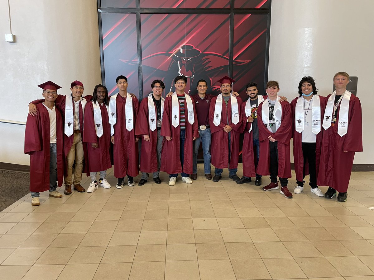 GoddessMyla3's tweet photo. What a great honor to see the @NHS_Raiders1 senior class wearing their graduation attire! So proud of this group and the bright future they have ahead of them! #RIDEForever #Classof2022 https://t.co/WR3Ao6frin
