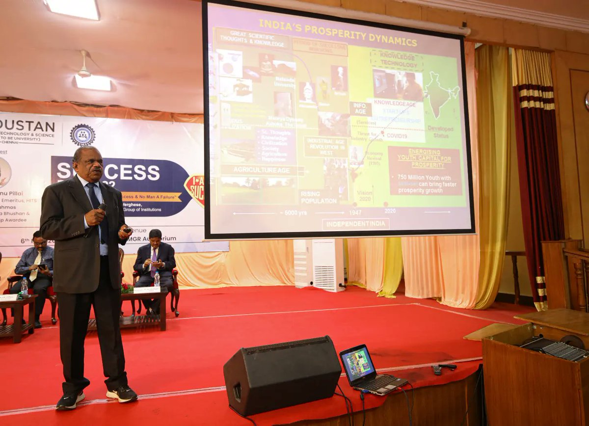 HindustanUni's tweet photo. A glimpse of #SuccessDay2022 at the campus today. Dr. A. Sivathanu Pillai, Honorary Professor - Emeritus, HITS presided over the event and motivated the Achievers of the Institution. He was accompanied by the Vice Chancellor and the Registrar of the University. #IAmASuccess https://t.co/9Q9ttugd4S