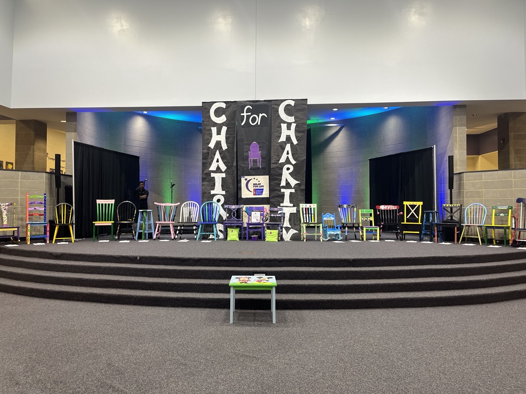 C_ConwayUC's tweet photo. It’s great to see events like Chairs for Charity returning to our schools. The students at @PorterRidgeMSNC are so talented! Take a bow Mrs. Durban and Ms. Hagler.  @UCPSNC @AGHoulihan #ArtsMatter ##BeTheBest https://t.co/Z0vbiXmN1t