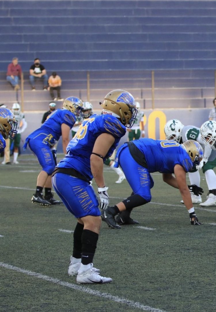 mundodelovoide's tweet photo. 2 de las grandes figuras y bujías de la defensiva de @UANL_Autenticos son sus linebackers externos: Gerardo Monsiváis #52 y Alex Estupiñán #56, que le dan una gran versatilidad y agresividad a su unidad … #LVAF https://t.co/80YZnWJdXn