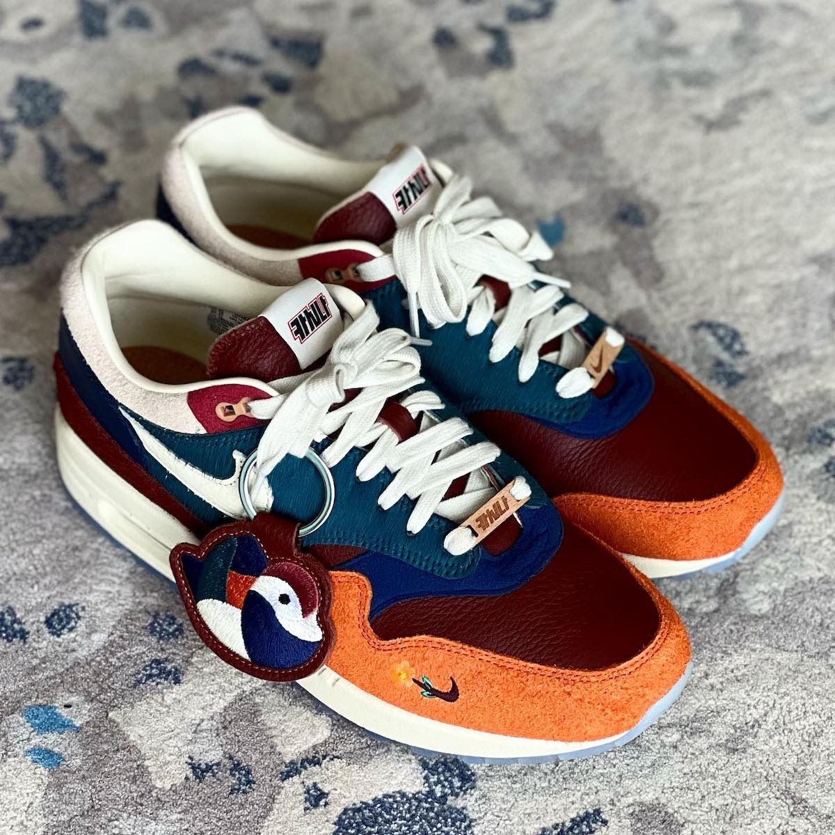 nicekicks's tweet photo. FIRST LOOK 👀

Kasina x Nike Air Max 1 “Better Together” 🦆 https://t.co/ZGS3MNpP98