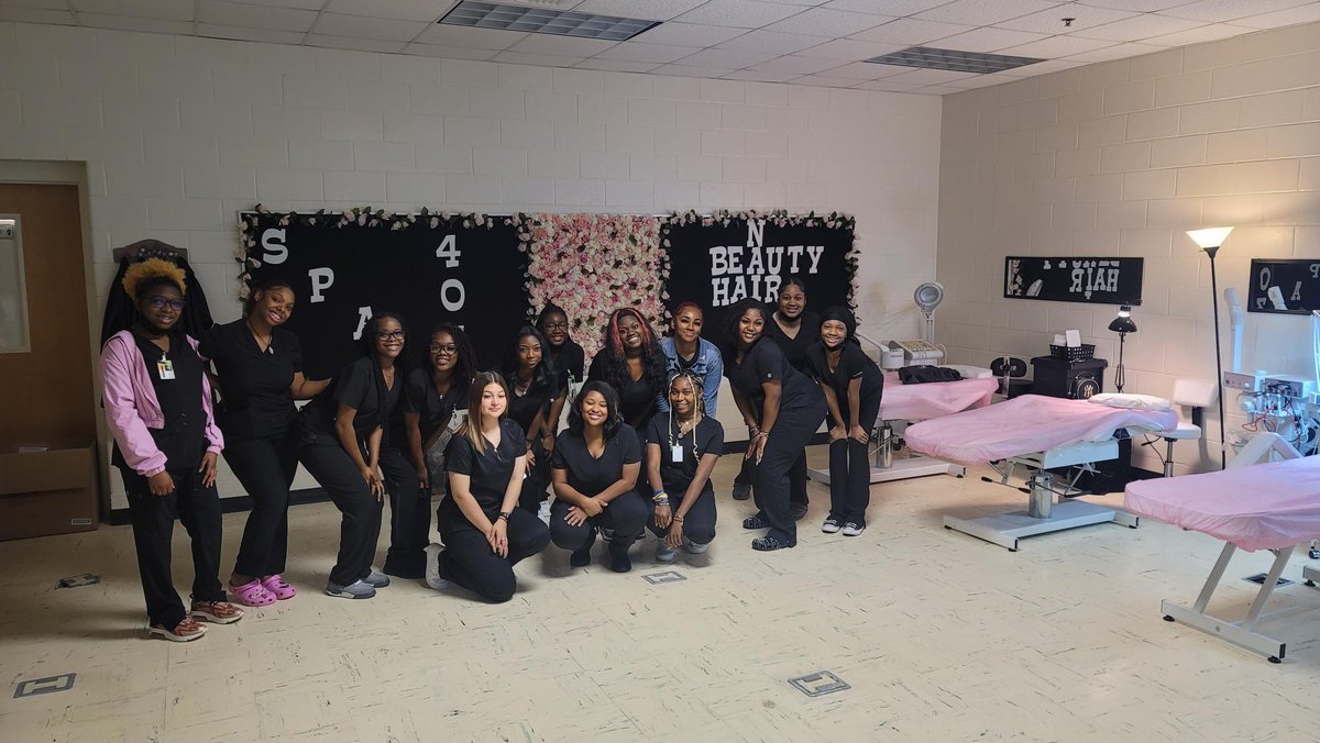 AAS_HCS's tweet photo. @ElbrettaC cosmetology associates treated @HenryCountyBOE transportation staff members to a spa day, providing facials, manicures, and pedicures! #associateexperience #empoweringtomorrow @DLinnBwell @Toni_Collie @sheppard06 @shaykele78 @coachdhughes https://t.co/giDroRZEbp