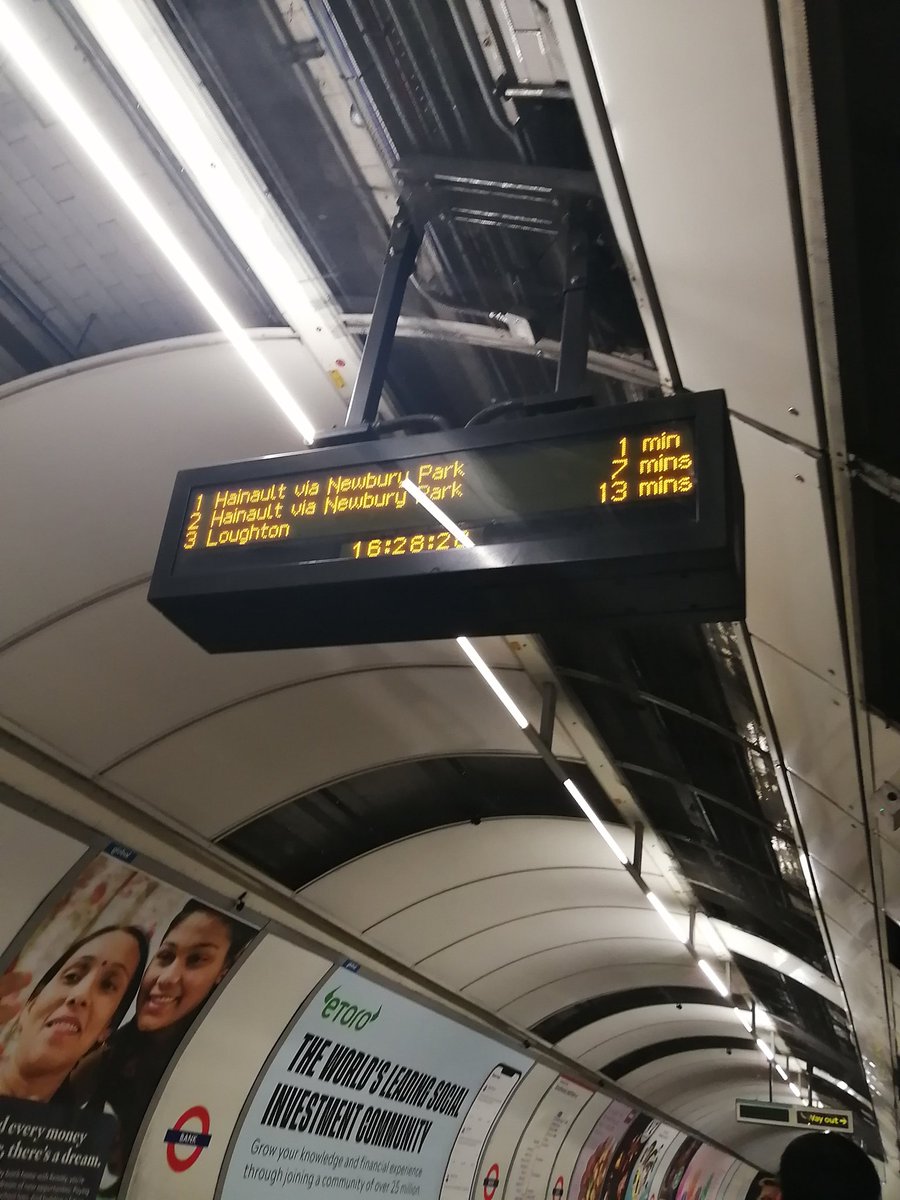 amyshills's tweet photo. Good service on the Central Line @TfL? 🤷🏼‍♀️🙄 https://t.co/ZgRR3k6dcz