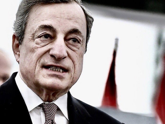 SoffioDiVino's tweet photo. Guardate il suo sguardo #inumano .
Siamo i soli in Europa che abbiamo ancora GreenPass e mascherine per i bambini a scuola !
#Vergogna ! https://t.co/feiOm2qPac
