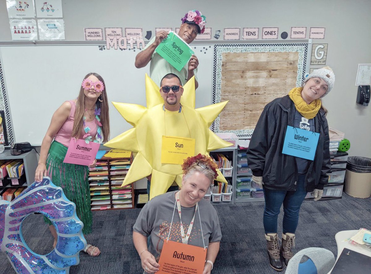 MrsHendricks20's tweet photo. WOW Word Day โ๏ธ๐ทโ๏ธ๐ @SheridanCFISD #WinterSpringSummerFall #thesearetheseasonsafterall https://t.co/y4CGTquhoH