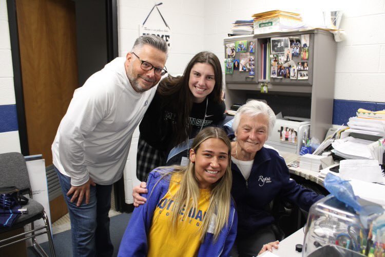 BBallCoachReese's tweet photo. Going to miss coaching with the legend and miss these two great seniors. @ReaganStempin @laurendroska https://t.co/jerLfo2oos