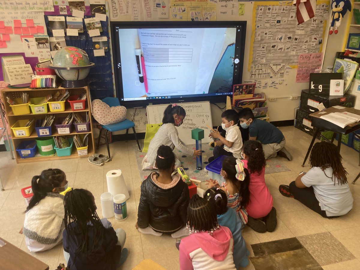 DecorsoC's tweet photo. Building, Naming, and Counting 3 Dimensional Shapes
Which shapes did we use on top and Why?  Which shapes did we choose not to use and Why? https://t.co/XpNIZOa9Le