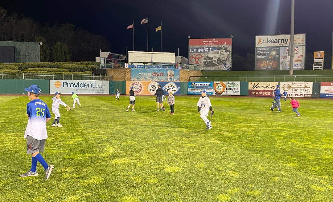 LITAcademyBall's tweet photo. Thank you Jersey Shore Blueclaws for a great night. Our boys won't forget the experience! @BlueClaws https://t.co/0cpGzotd7L
