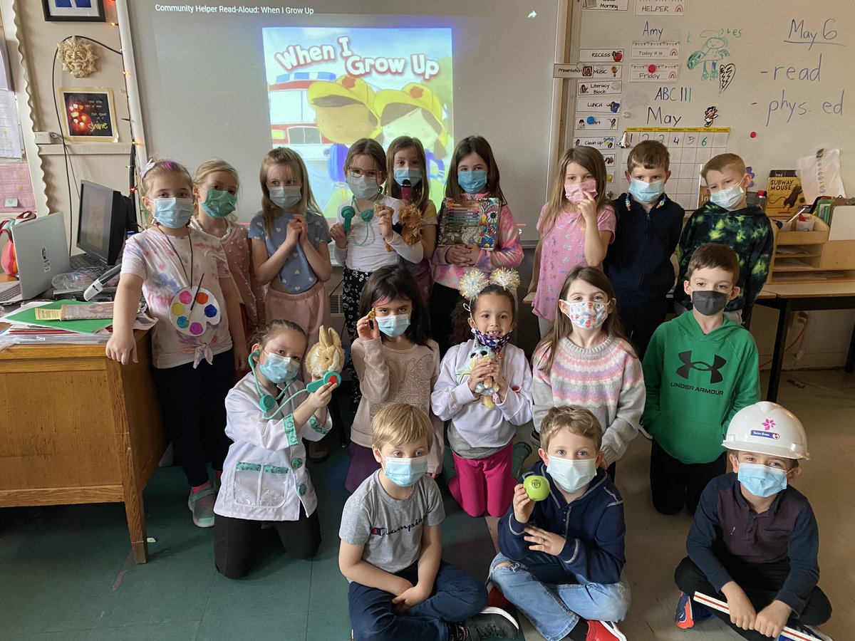 What do we want to be when we grow up? What a great discussion today!   <a href="/SFOAschool/">St.Francis of Assisi School</a>  <a href="/KristaJColes/">Krista</a>