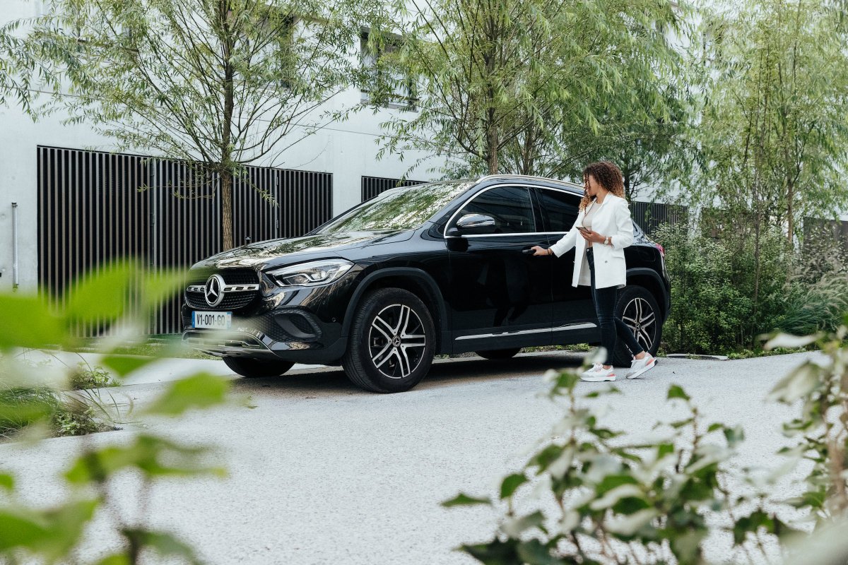 Have you tried our Delivery and Collection service?

Save time and sleep - have your car delivered to your chosen address. When you’re ready, end your rental in your app and we’ll collect your car.

Now available in Manchester and London.

Driving, Delivered.