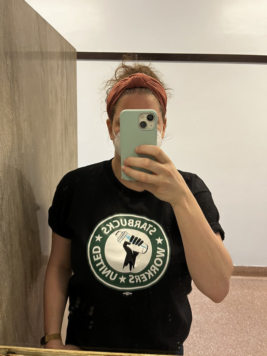 droseh's tweet photo. taking a pause from Friday #RedForEd gear to rep another awesome union. Starbucks was my first job as a 16 year old through high school so I feel a strong solidarity! @SBWorkersUnited @CTULocal1 https://t.co/W8H9UebYlF