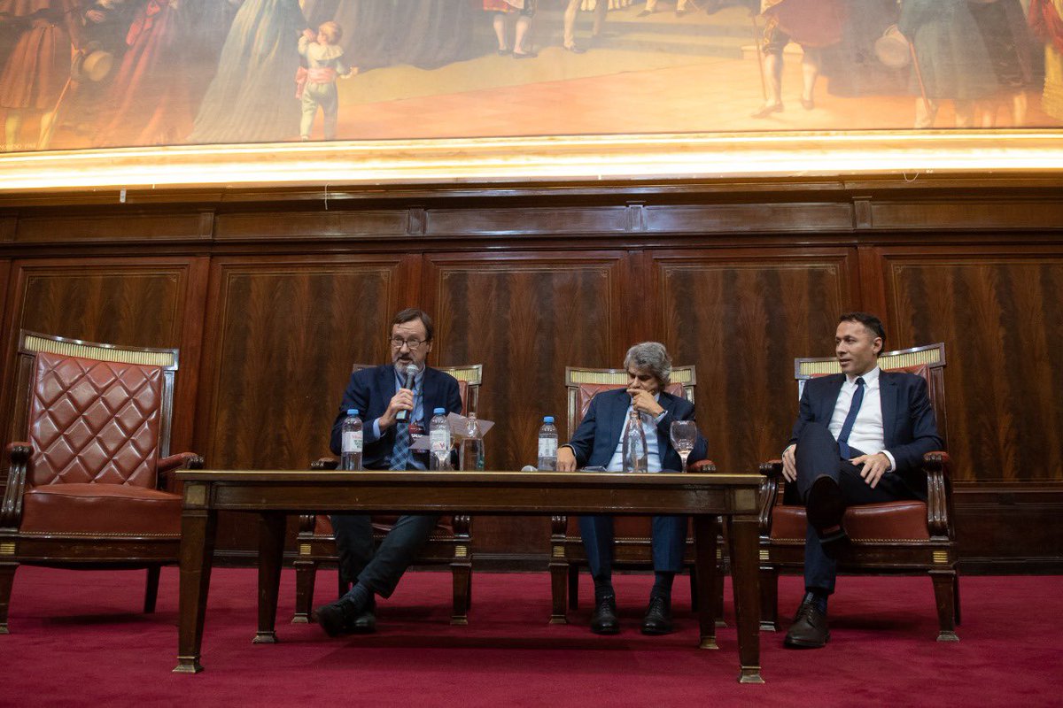 Agustina Perez Comenale tweet media