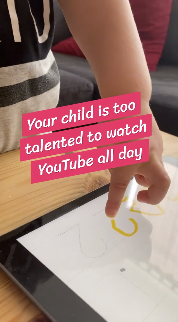 MobileUAShow's tweet photo. Today's #DailyAd by @Viren_90 feat. TinyTap
ποΈ Lead with flattery: "your child is too talented."
π± Key app features are conveyed via colored text overlays (& not speech since kids can fumble).
π― Win state/ appreciation can be heard in the background. https://t.co/6gEvGHKG3W