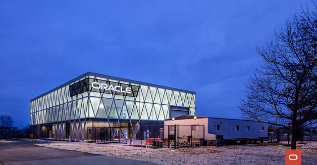 narquesroberto's tweet image. .@OracleComms&apos; Andrew De La Torre recaps the #OracleIndustryLab Grand Opening and how #5G is innovating cross-industry experiences to resolve complex challenges like safety and sustainability: bit.ly/3LUjjXp