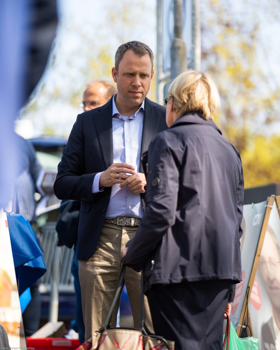 MarioCzaja's tweet photo. Endspurt in Schleswig-Holstein!Unterwegs in Barsbüttel, Reinfeld, Henstedt-Ulzburg und Tornesch. Warum Daniel Günther und die @SH_CDU wählen? https://t.co/yWvE7rNO8b