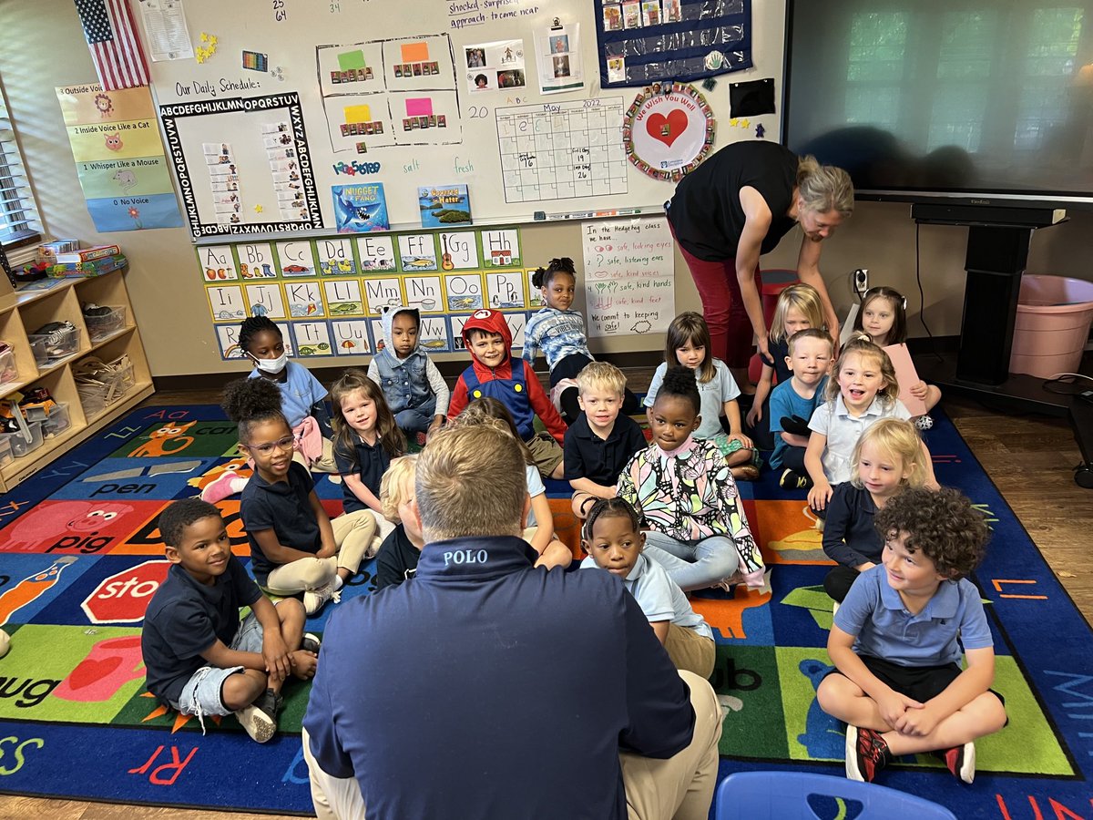 MariettaGAhs's tweet image. Getting down to their level not a challenge for me 🤣 I see 👀 to 👀 with our littlest Blue Devils ⁦@MCS_EarlyLearn⁩ #OperationGraduation ⁦@MariettaCitySch⁩
