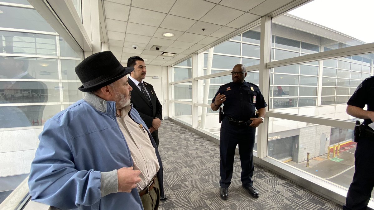 DFODetroit's tweet photo. Productive meeting & tour at @DTWeetin with our friends from @AHRCUSA. Special thanks to Port Director Robert Larkin for welcoming our communities to gain a better understanding of how our dedicated @CBP personnel protect our communities at our ports of entry. #CBPInTheCommunity https://t.co/sOFGthNgAB