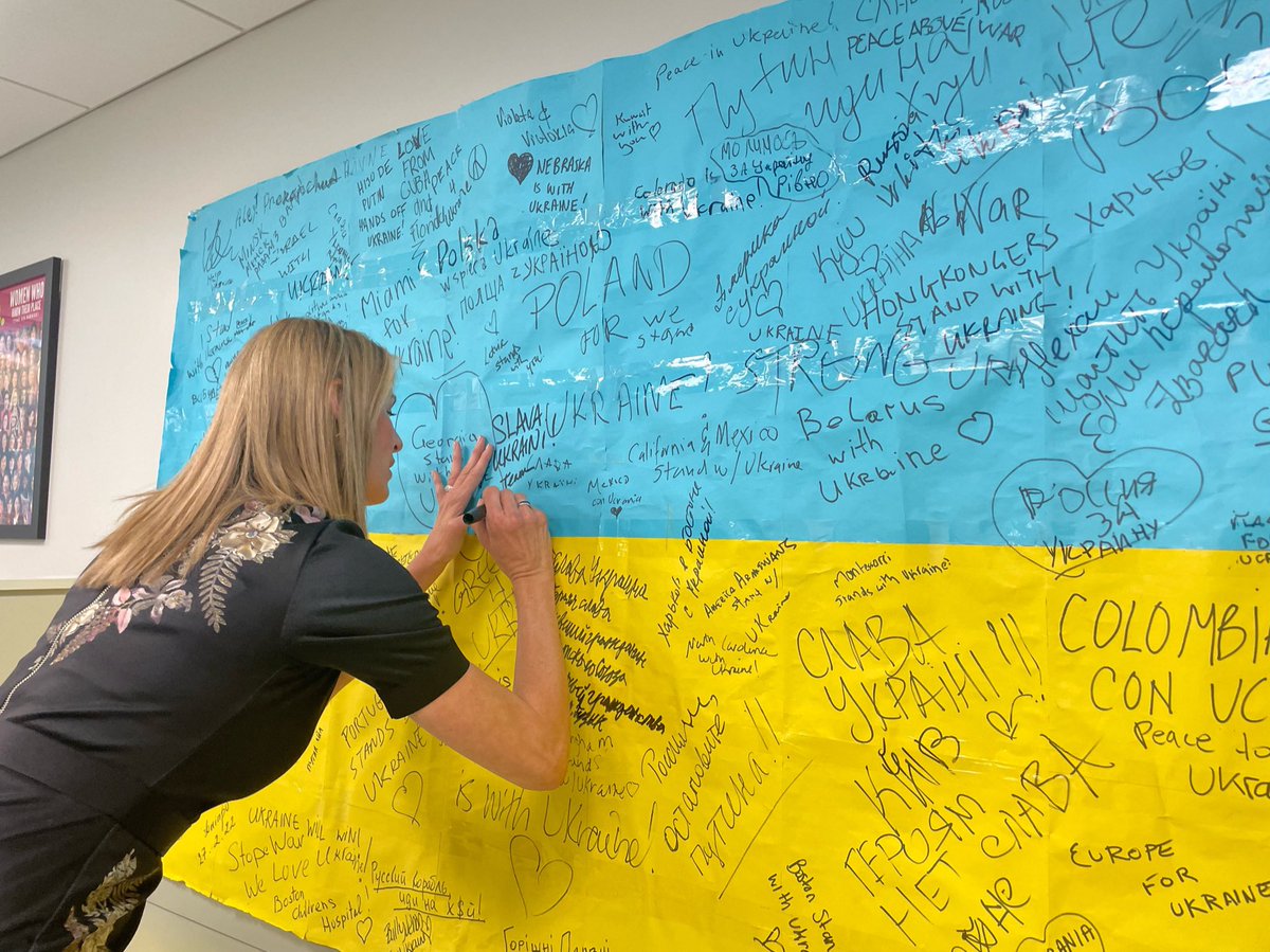 RepLoriTrahan's tweet photo. Grateful for the chance to meet Tonia Tsinman and her mom, Oksana. Tonia's family immigrated from Dnipro, Ukraine in 1998 &amp; she's spent the last two months rallying support across the Commonwealth for the Ukrainian people. What an honor it was to sign her Ukraine flag poster! https://t.co/sZfnztL6Ej