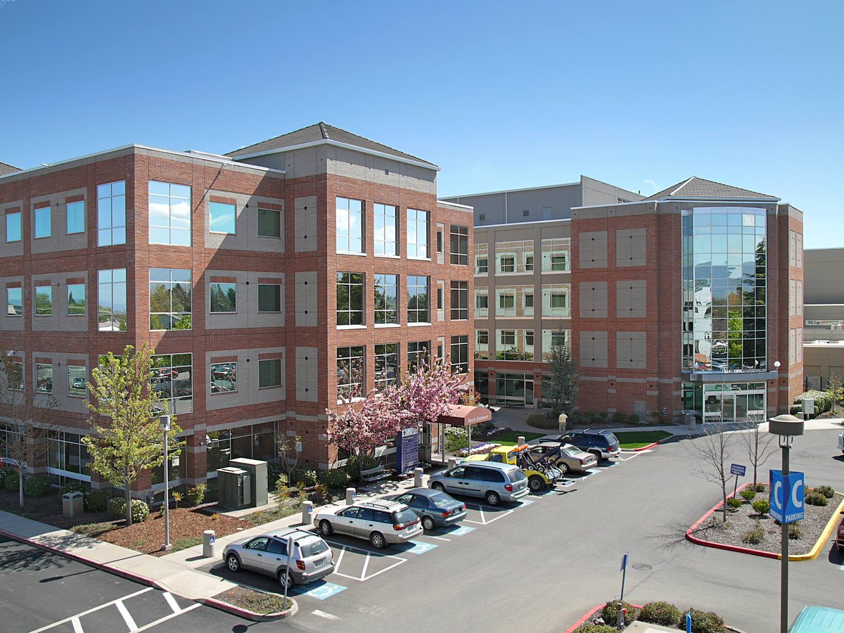 Exterior photo of Providence Medford Medical Center
