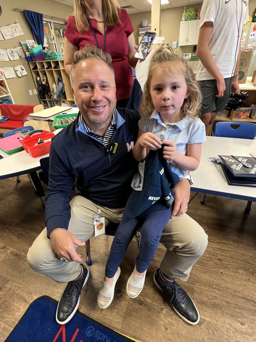 MariettaGAhs's tweet image. Getting down to their level not a challenge for me 🤣 I see 👀 to 👀 with our littlest Blue Devils ⁦@MCS_EarlyLearn⁩ #OperationGraduation ⁦@MariettaCitySch⁩