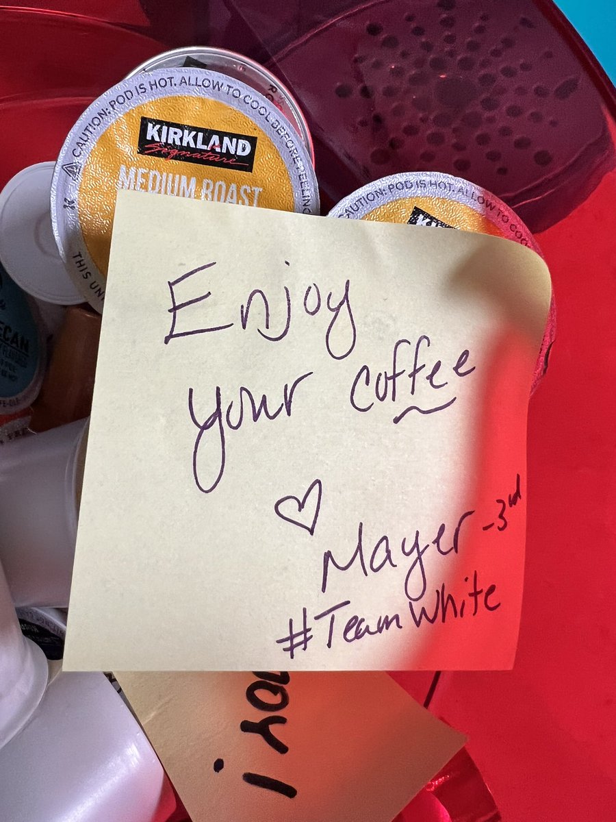 Julie Mayer tweet media