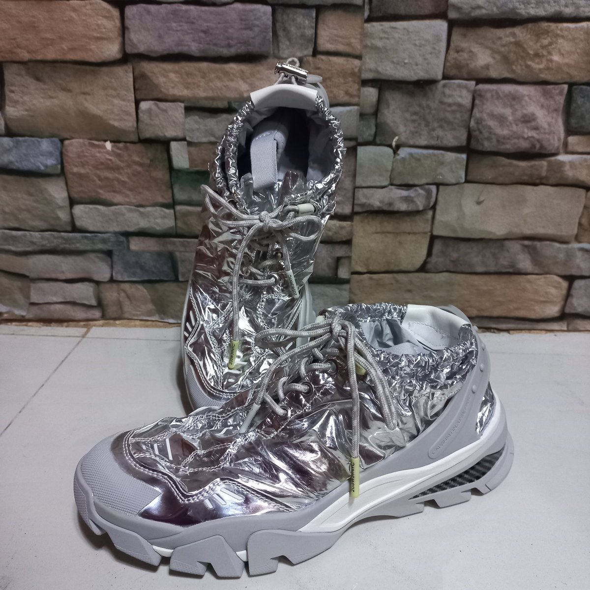 yjhannaa's tweet photo. WTS | LFB | PH

Calvin Klein 205W39NYC
- Original
- Brand New 
- from Dubai 

PM for the price and more details. https://t.co/bW62FesaBb