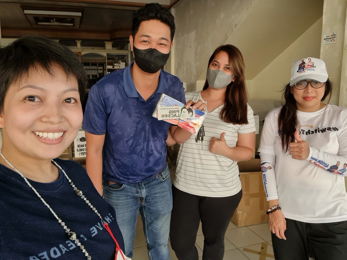 vanessacseb's tweet photo. Sa pila ng tricycle drivers na nag-aabang ng pasahero. Sa maliit na talyer. Sa kalye. Sa tindahan.
Para sa ating presidente #PingLacson. ๐๐ป๐
Para sa bayan! ๐ต๐ญ๐ค๐โค๏ธ
#TumayaKaNaKayPing #SwitchToPing #5PresidentePingLacson #PingLacson2022 https://t.co/PyubPZizsh