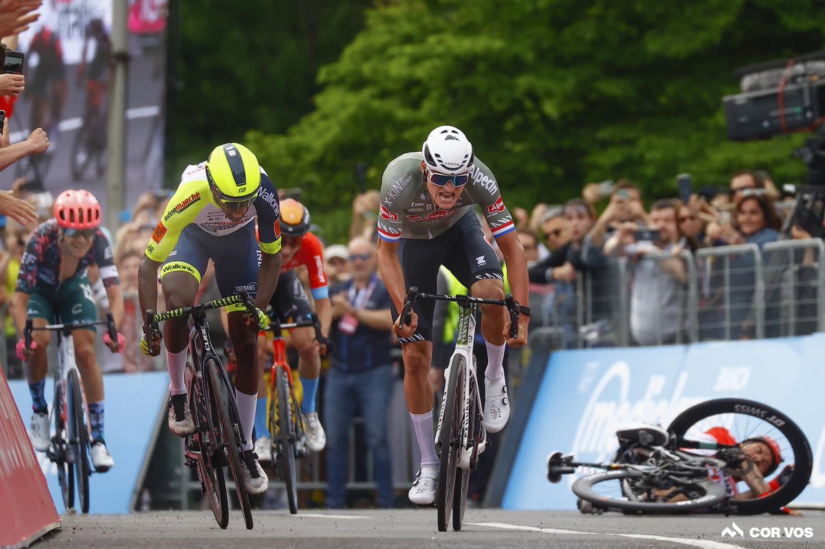 VeloVerse Cycling (@vevocycling) on Twitter photo What an amazing first stage of <a href="/giroditalia/">Giro d'Italia</a> !!!
<a href="/mathieuvdpoel/">Mathieu Van der Poel</a> takes the win in front of <a href="/GrmayeBiniam/">Biniam Girmay</a> !
If this is the standard, we are in for a treat!
#cycling What an amazing first stage of <a href="/giroditalia/">Giro d'Italia</a> !!!
<a href="/mathieuvdpoel/">Mathieu Van der Poel</a> takes the win in front of <a href="/GrmayeBiniam/">Biniam Girmay</a> !
If this is the standard, we are in for a treat!
#cycling