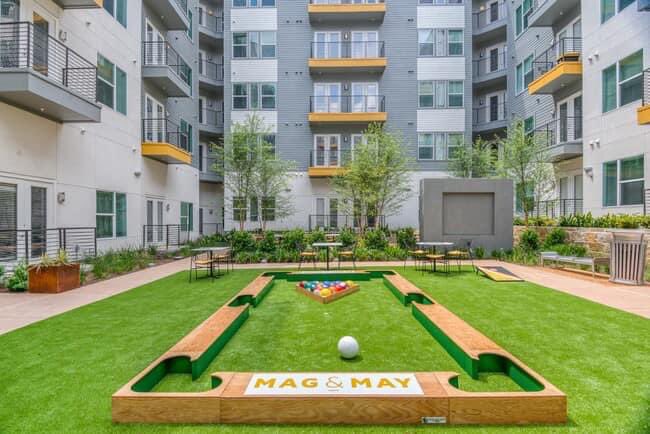 Just leased these modern condos in Fort Worth! Located right on Magnolia units starting at $1,400. If interested message me!