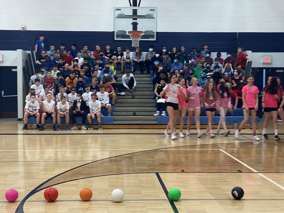 Mrs.Holtz tweet media