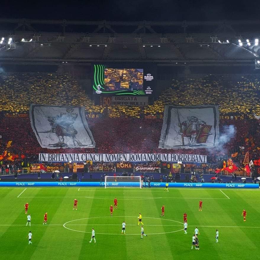 signora_daeva's tweet photo. Leaving this here too, incospicuously 😇
#ASRoma #RomaLCFC #UECL https://t.co/kSDezf6Qyr