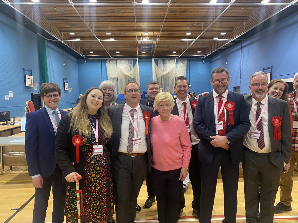PFOKane's tweet photo. Say #LabourGain - a fantastic bunch of @ScottishLabour Councillors elected to serve East Renfrewshire for the next 5 years! https://t.co/bAG6MaX0eh