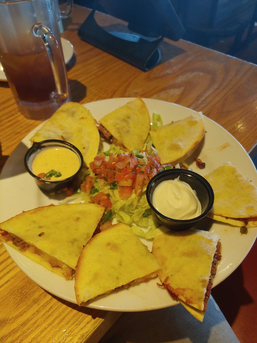 I GET TO EAT NORMAL FOOD NOW YESSSSS
