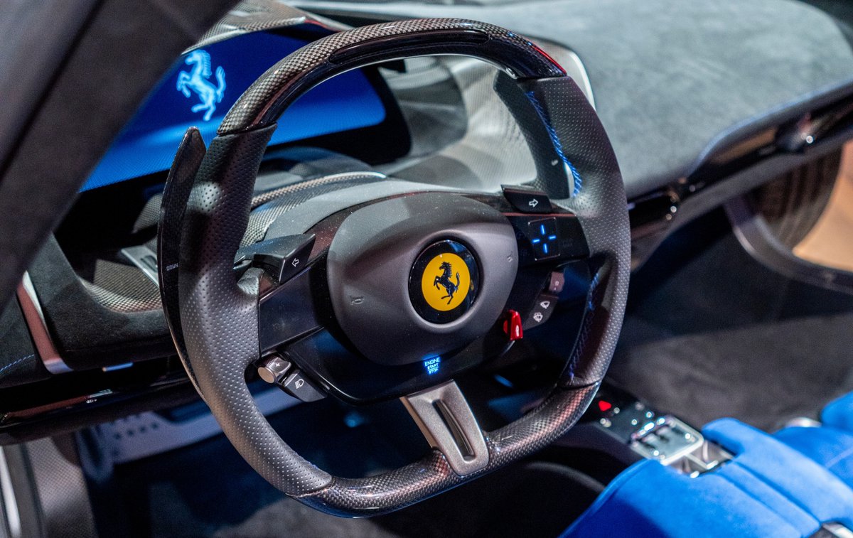 ferrariLINY's tweet photo. Driving to #F1 like... #Ferrari #NY #Miami https://t.co/LTvgdbcstd