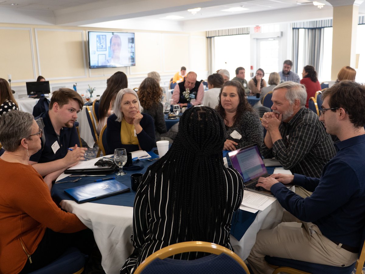 Faheonline's tweet photo. Thanks to all of our Members who joined us at #SpringRetreat22! The key to Fahe's #StrengthinNumbers lies in our dedicated Network of community development experts who have the local relationships, experiences & insights to support one another & lift up #Appalachia as a whole. https://t.co/en5RooLFiY