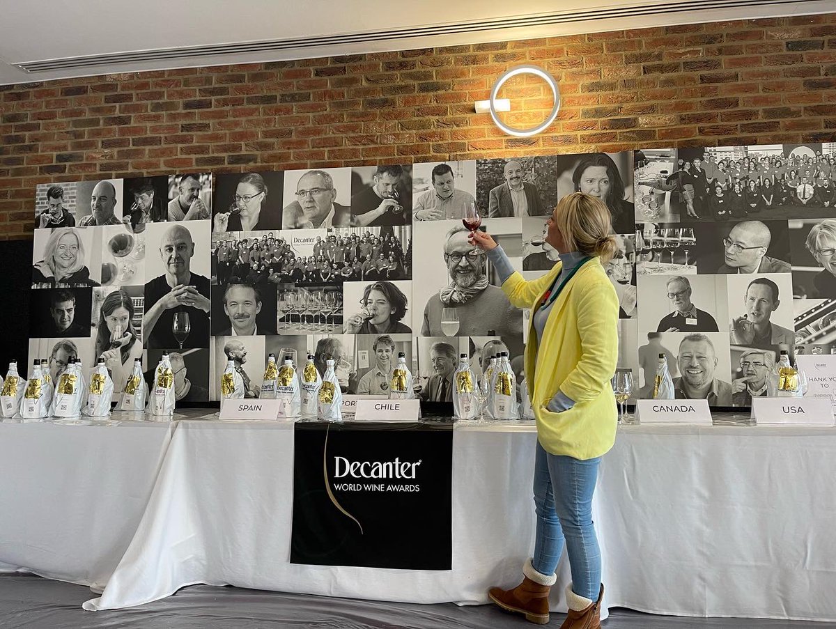 MaluLambert's tweet photo. What wine dreams are made of. Had a few pinch myself moments judging for @DecanterAwards - surrounded by the world’s top wine folk and heroes aplenty. 👏🇿🇦🍷#DWWA2022 #southafrica #winetaster #winewriter #winejudge https://t.co/vRkJiQ5CIO
