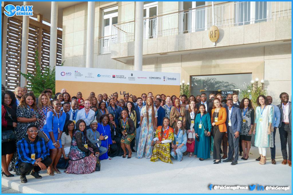 PaixSenegal's tweet photo. 1/3 Les 100 lauréats de la promo 2021 des #YoungLeaders, sont à Dakar, pour la dernière séquence de l’édition 2021 du programme phare de la French-African Foundation. #Kebetu #Sénégal https://t.co/YZmYJOjZZk