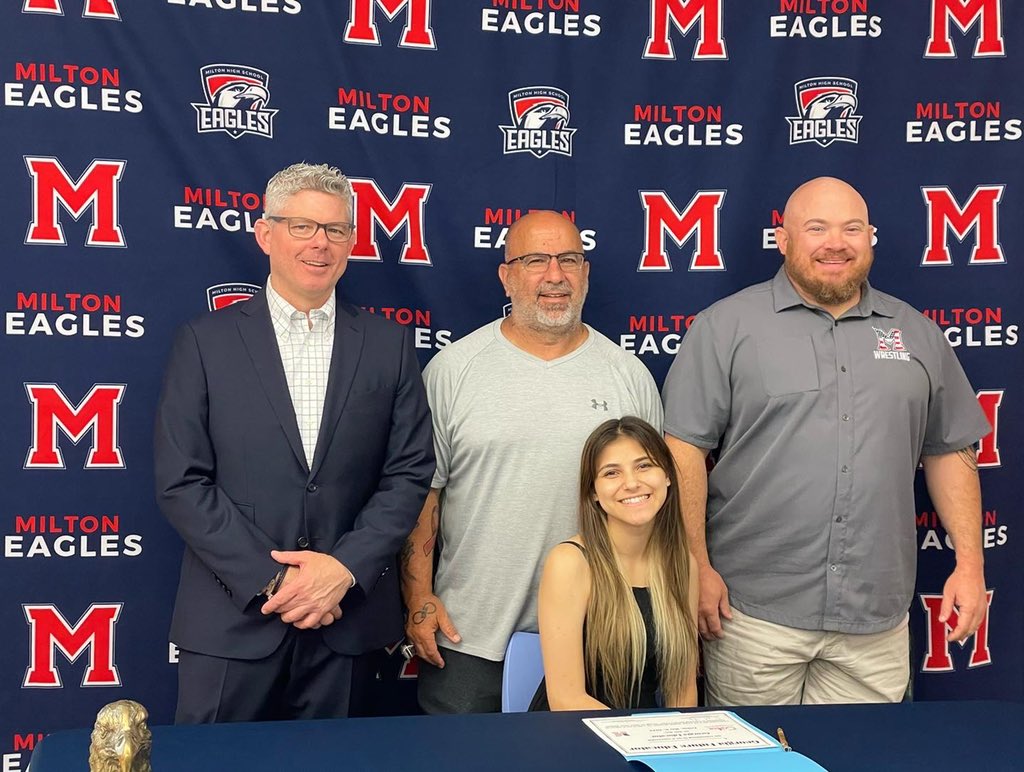 TamiSaren's tweet photo. TAP celebrates Senior Signing Day signee Mya. 
"Find a love for your students"-Coach Josh Porter,
"It's about the kids"-Coach Gary Sylvestri
#GAEducatorSigningDay22
#GAFutureEducator
#MiltonTAP
@MiltonHighSch 
@DustinDavisCTE 
@FCSCTAE 
@JonesBC_MHS 
@coachsylad
@Coach_J_Porter https://t.co/CIxc60US8i
