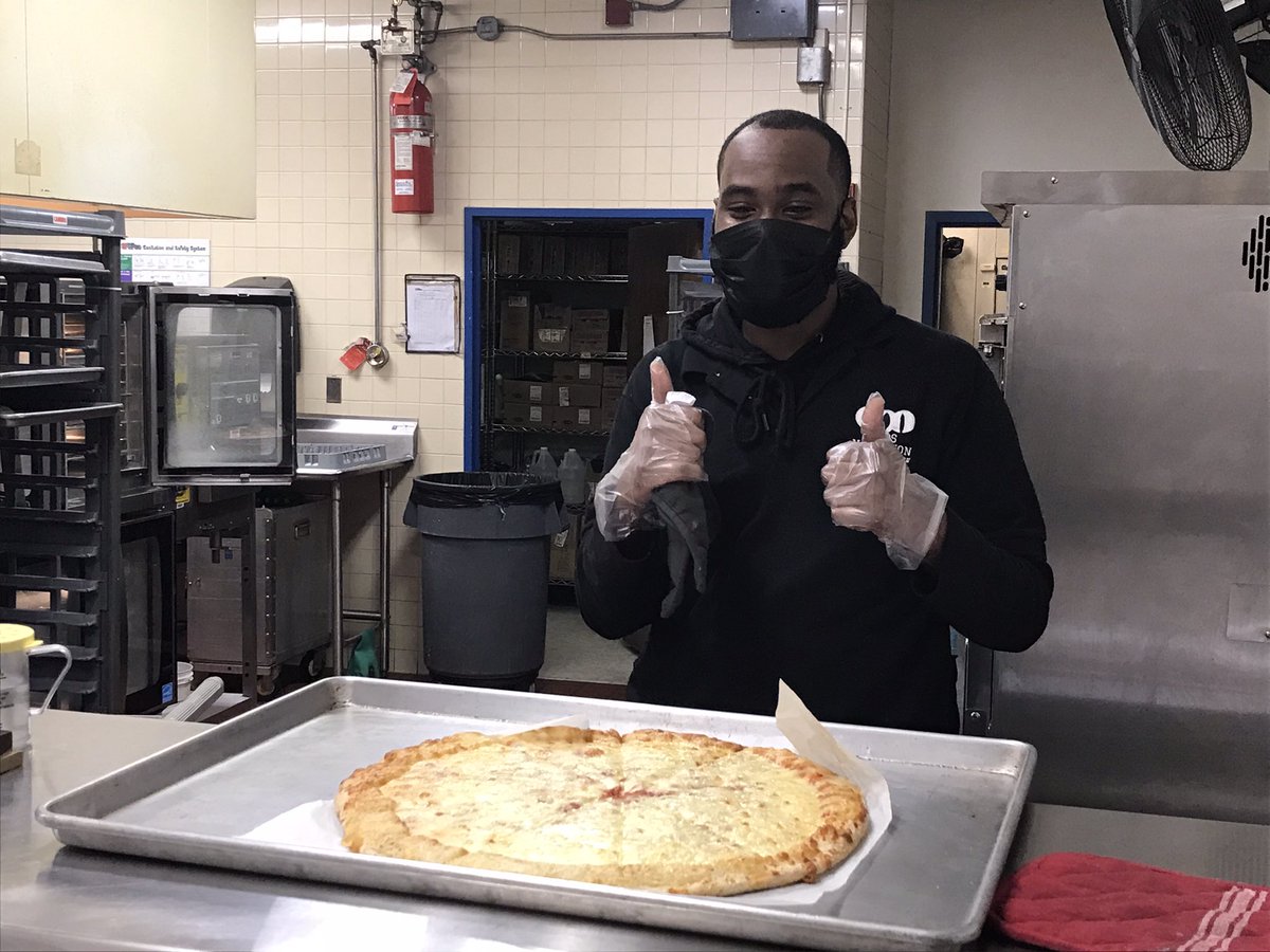 JKPolkACPS's tweet photo. School Lunch Hero Day!#SLHD22 https://t.co/2OEHw94rkF