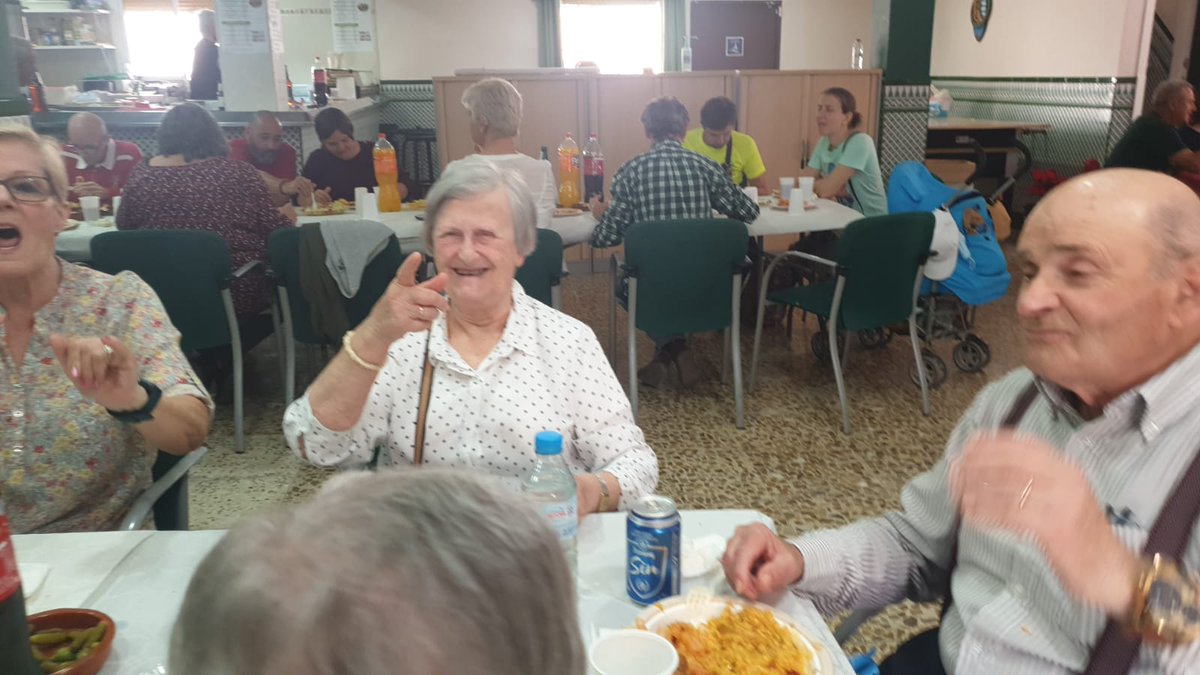 SordosMayores's tweet photo. Dia 01 mayo 2022 Dia de los padres y Dia de la madre https://t.co/OMzvcrwS5w