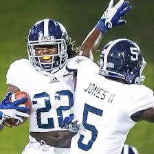 BrunswickFB's tweet photo. Always good to see @CoachROwens @GSAthletics_FB come by! All about developing relationships with GA HS coaches & learning about our football program! 🟦🟨🏴☠️☠️⚓️ #PiratePride #AllAboutTheFamily #RecruitBHS #StopByTheHigh https://t.co/JnuU5hsBA9